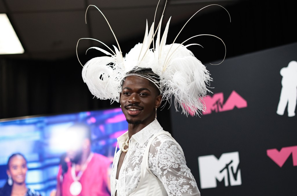 lil-nas-x-resurrects-himself-on-new-single-‘j-christ’: watch