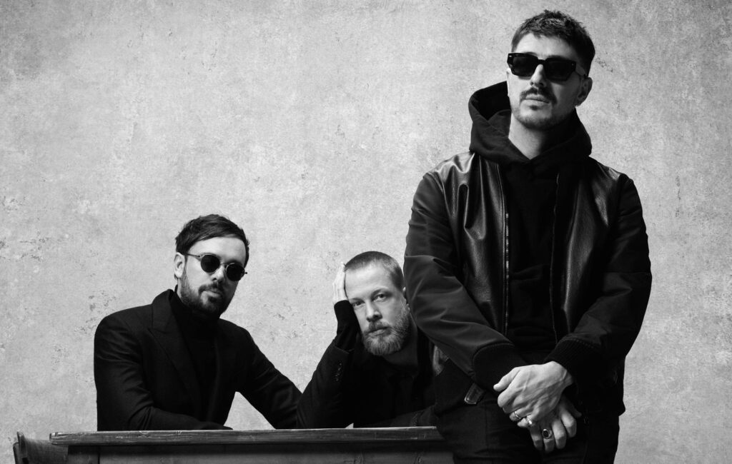 mumford-&-sons-and-pharrell-share-joyous-new-single-‘good-people’