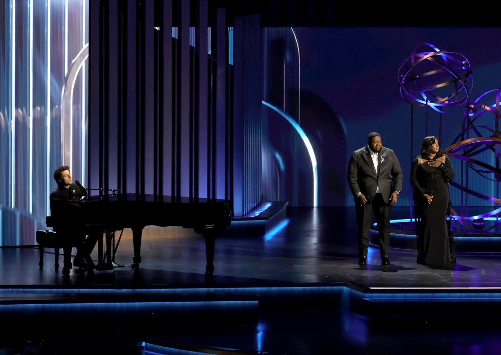 charlie-puth,-war-and-treaty-cover-‘friends’-theme-song-at-emmys: watch