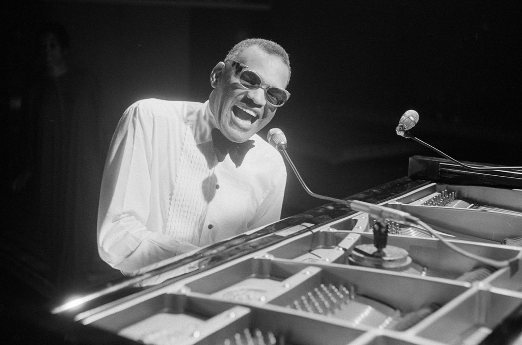 ray-charles-foundation-donates-$2-million-to-the-grammy museum