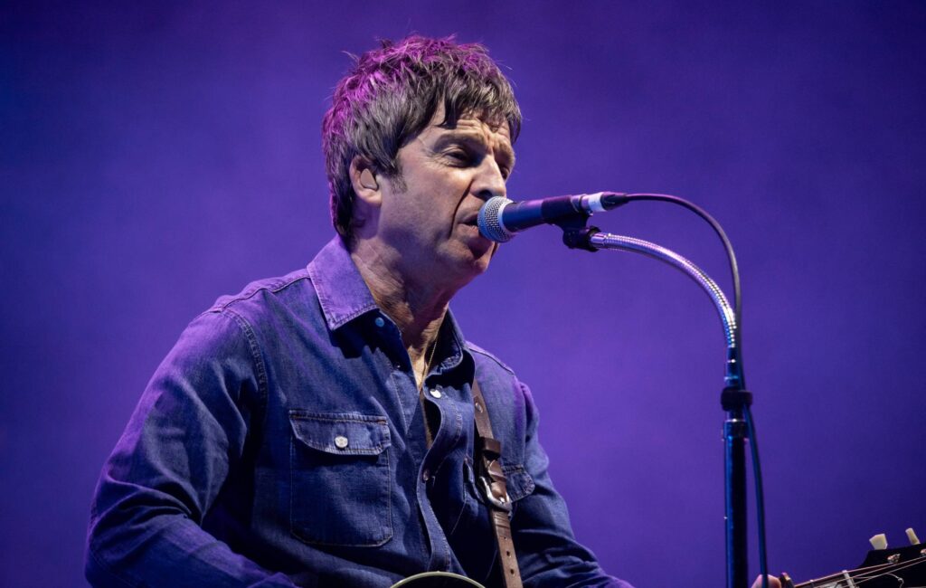 noel-gallagher-recording-acoustic-album-this-year-“for-the-fans”