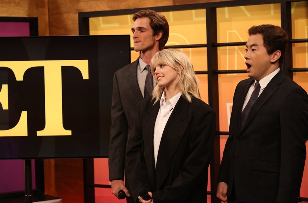 renee-rapp-joins-jacob-elordi-in-hilarious-celebrity-lip-reading-sketch-on-‘snl’:-watch
