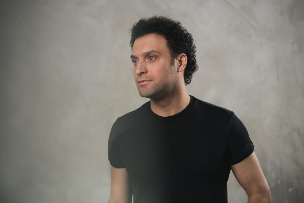 songs-of-hope,-love,-and-connection:-jamie-alimorad’s-journey-in-music