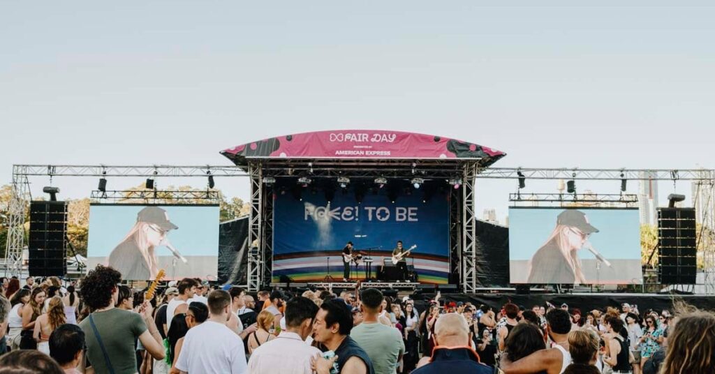 ‘sydney-can’t-afford-to-lose-any-more-of-its-live-music-events’:-local-mayor-issues-‘call-out’-after-parks-ban