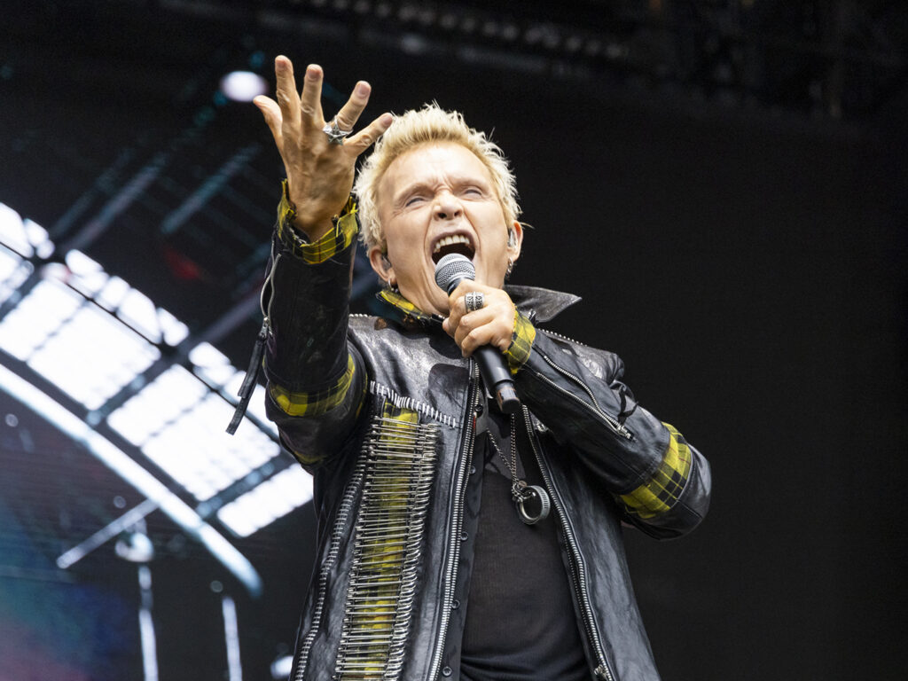 send-us-your-questions-for-billy-idol!