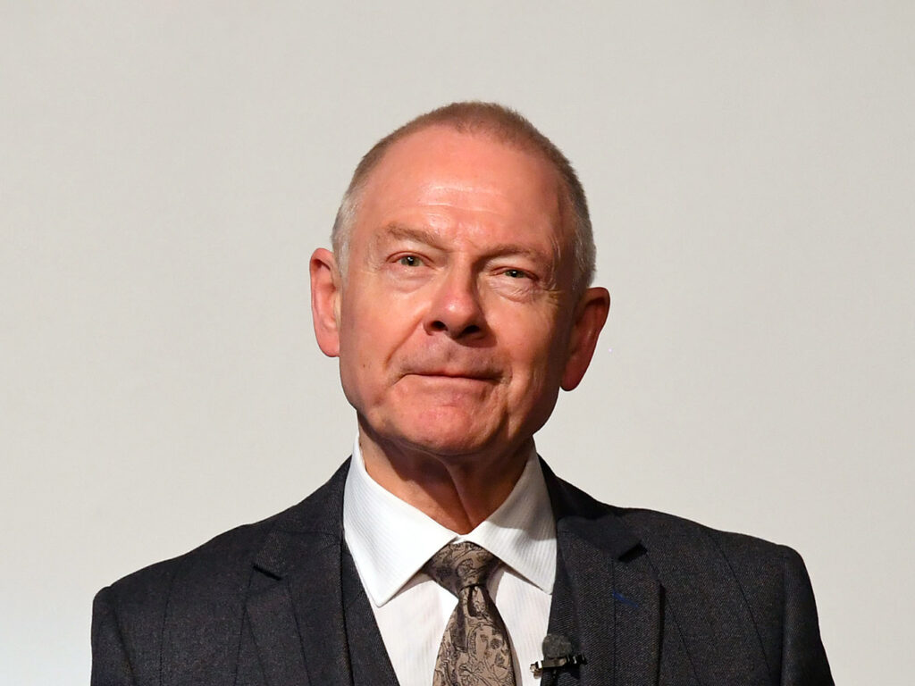 robert-fripp-is-recovering-after-emergency-heart-surgery