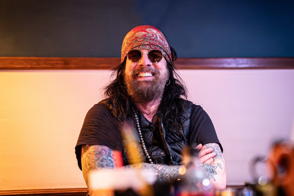 john-corabi:-recording-in-muscle-shoals,-cracking-jokes-with-ozzy