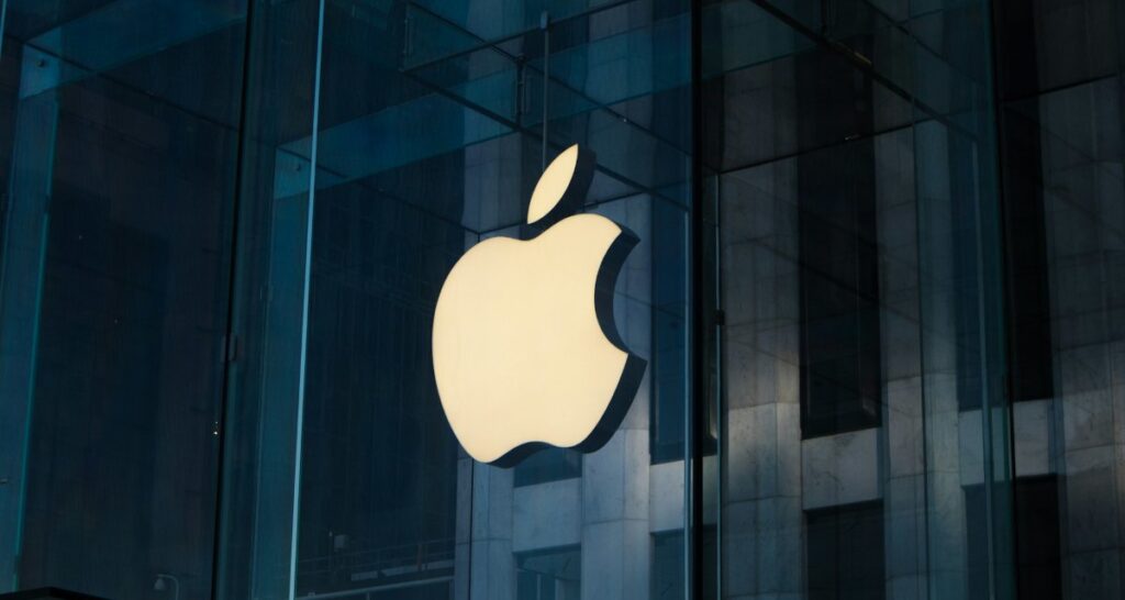 apple-appeals-epic-case’s-app-store-ruling-—-regulatory-woes-continue-as-senator-eyes-open-app-markets-act-reintroduction