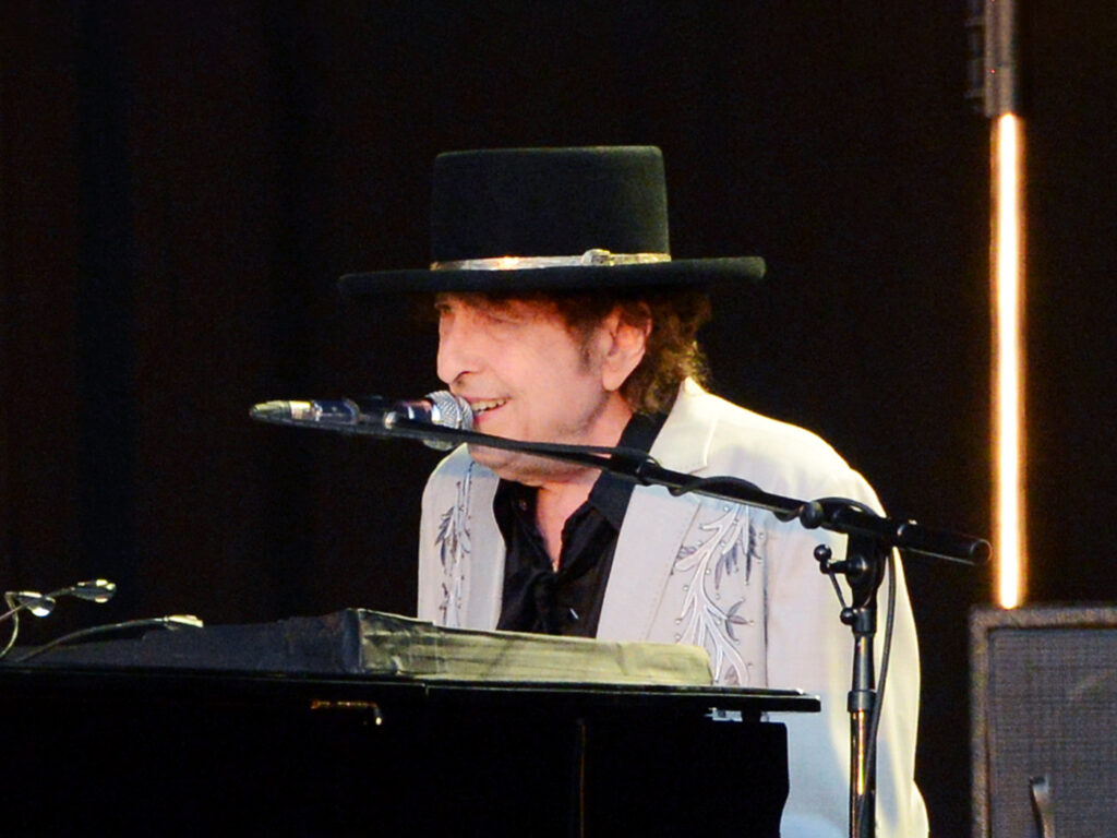 bob-dylan-and-willie-nelson,-outlaw-music-festival,-hollywood-bowl,-may-16