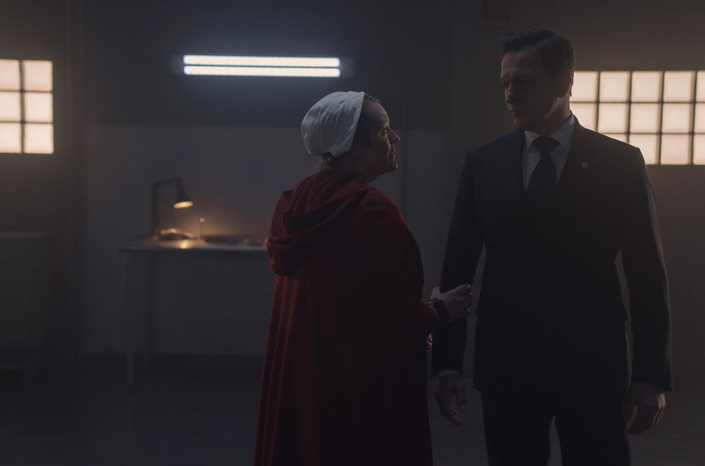 taylor-swift-premieres-‘look-what-you-made-me-do-(taylor’s-version)’-in-‘the-handmaid’s-tale’: watch