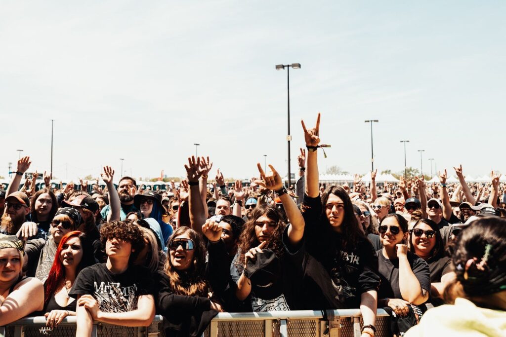 the-challenges-(and-perks)-of-touring