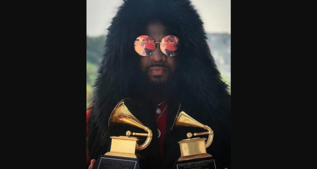 lil-wayne-producer-sues-universal-music-over-millions-in-allegedly-owed-royalties:-‘umg-has-simply-taken-advantage-of-harrison’s-hard-work’