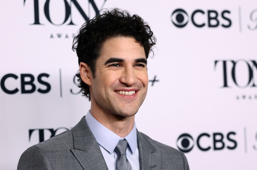 darren-criss-&-renee-elise-goldsberry-to-cohost-‘the-tony-awards:-act one’