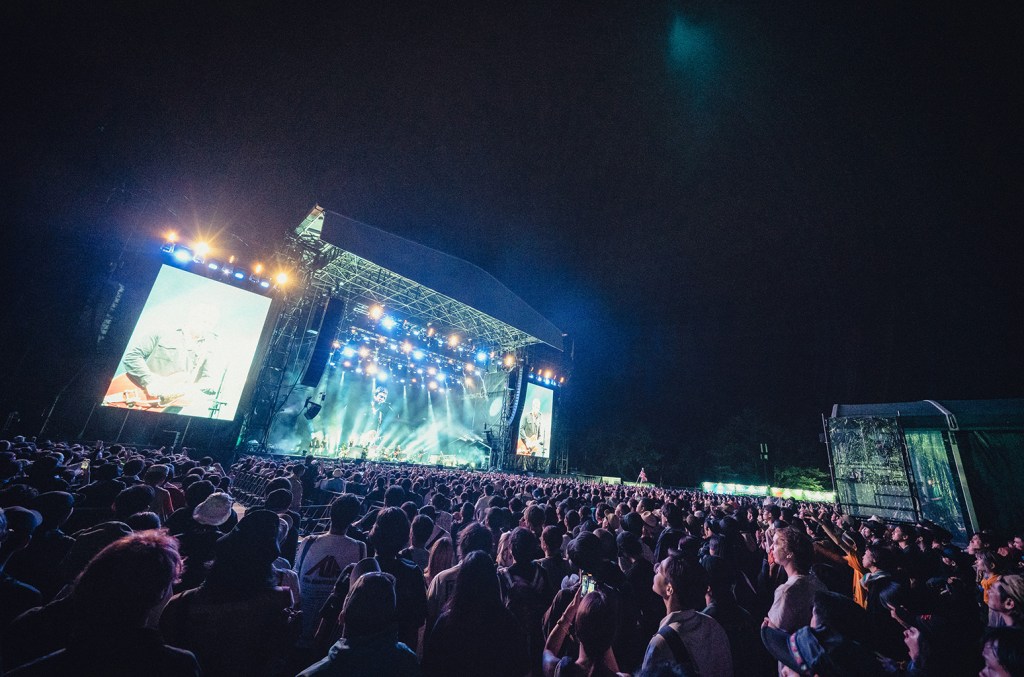 japan’s-fuji-rock-festival-’25-returning-to-naeba-with-fred-again.,-vulfpeck,-vampire-weekend-as headliners