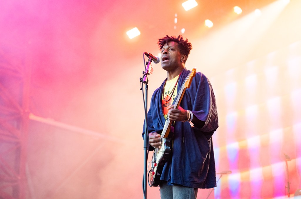 pavement,-tv-on-the-radio-and-mastodon-to-headline-austin’s-levitation festival