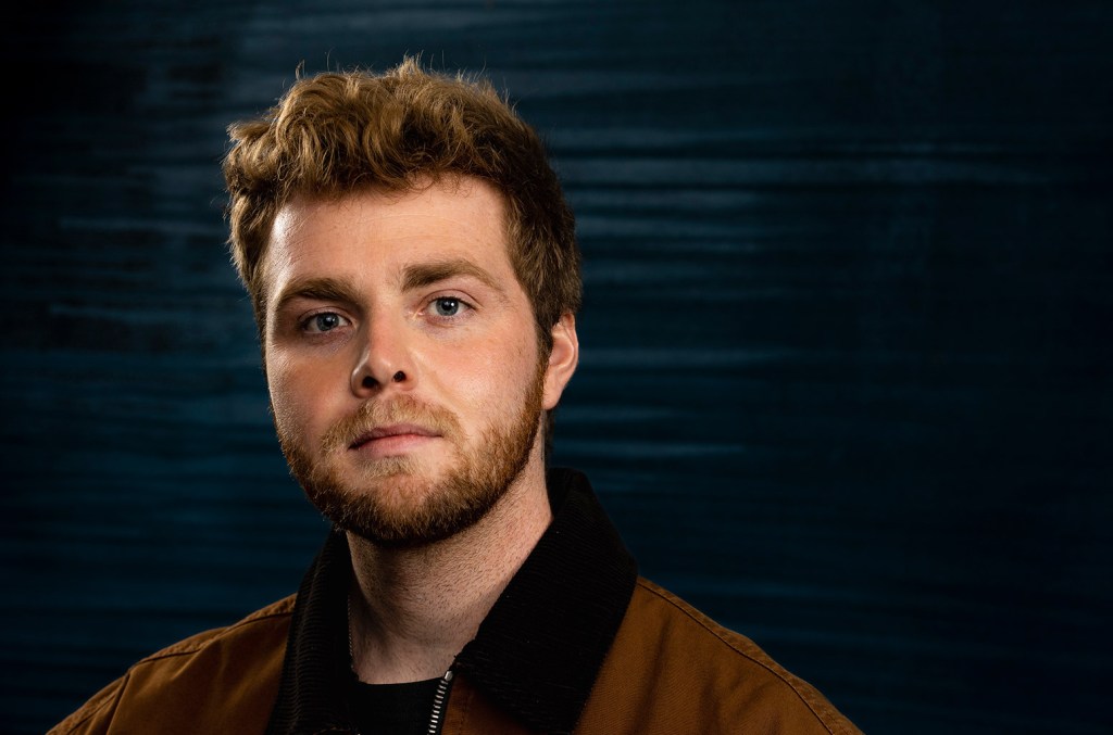 alex-warren’s-‘ordinary’-earns-11th-consecutive-week-as-the-uk’s-no.-1 single