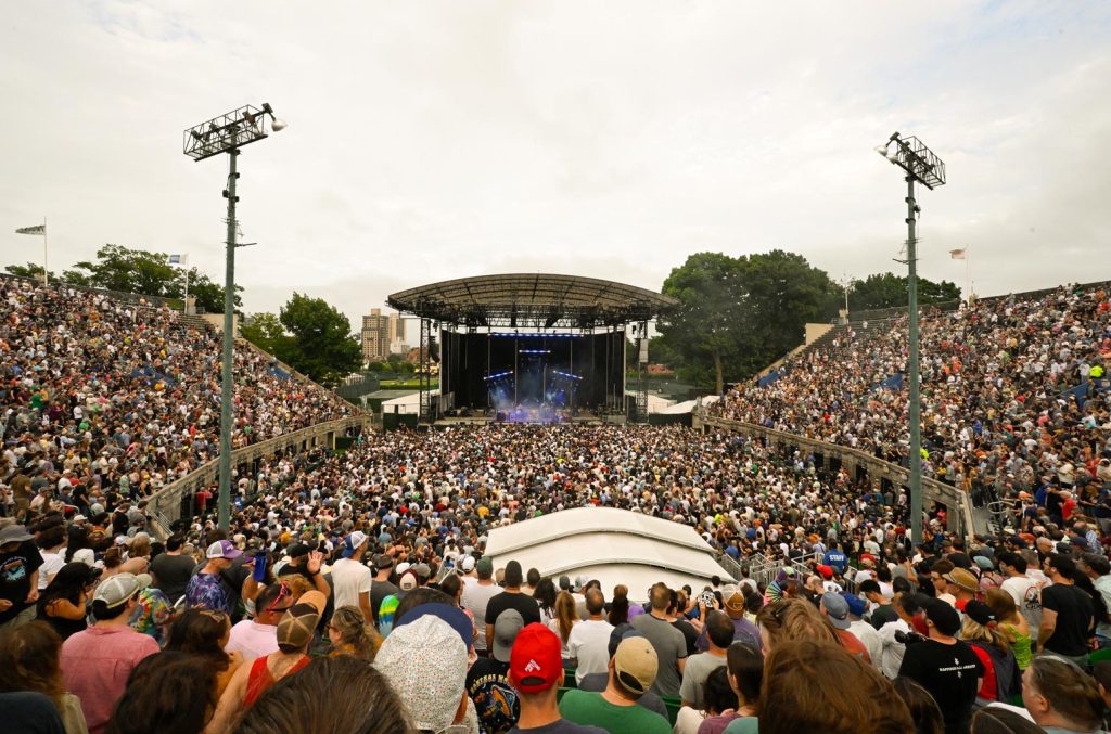 phish,-mumford-&-sons-and-more-join-forest-hills-stadium’s-2025-concert season