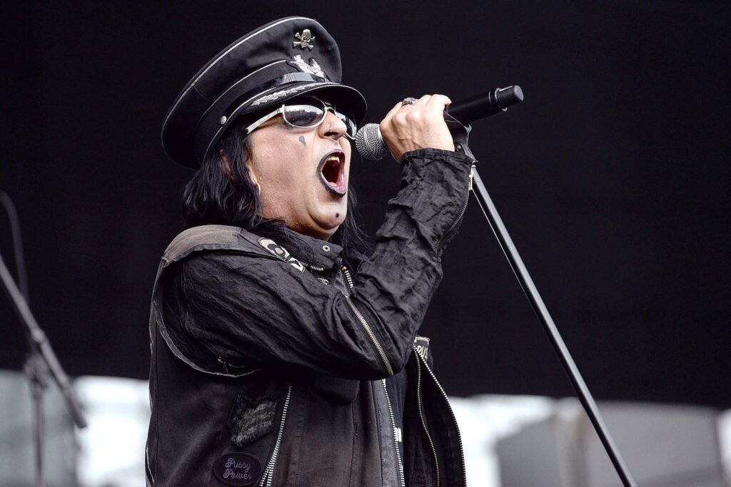 faster-pussycat’s-taime-downe-addresses-fiancee’s-cruise-death