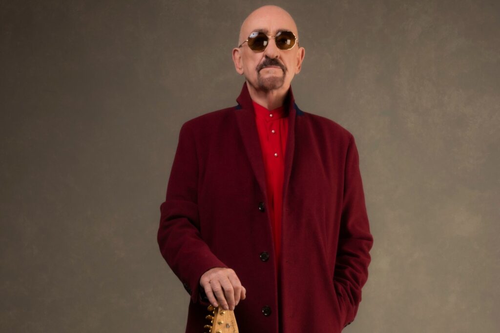 dave-mason-cancels-all-tour-dates-following-health-issues