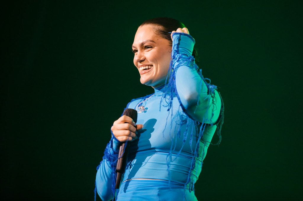 jessie-j-reveals-‘early-breast-cancer’-diagnosis:-‘cancer-sucks-in-any form’