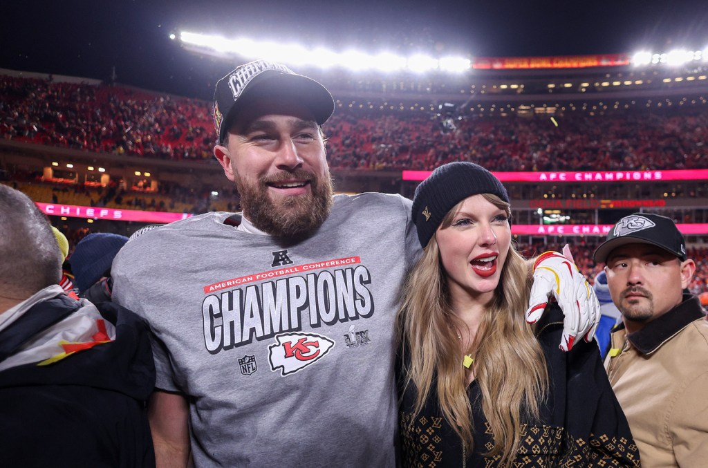 travis-kelce-celebrates-taylor-swift-buying-her-music-catalog:-‘it’s-finally hers’