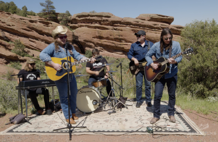 watch:-marcus-king-band-cover-“ramblin’-man”-for-red-rocks-“trail-mix-session”