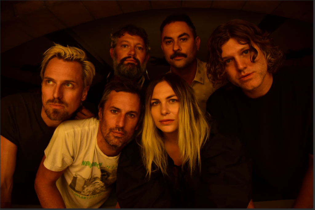 the-head-&-the-heart-turn-the-corner-on-‘aperture’-tour