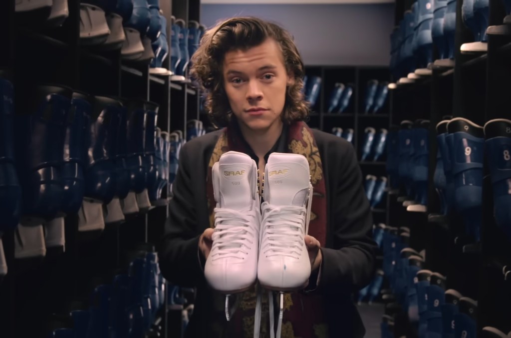 one-direction’s-‘night-changes’-music-video-hits-1-billion-views-on youtube