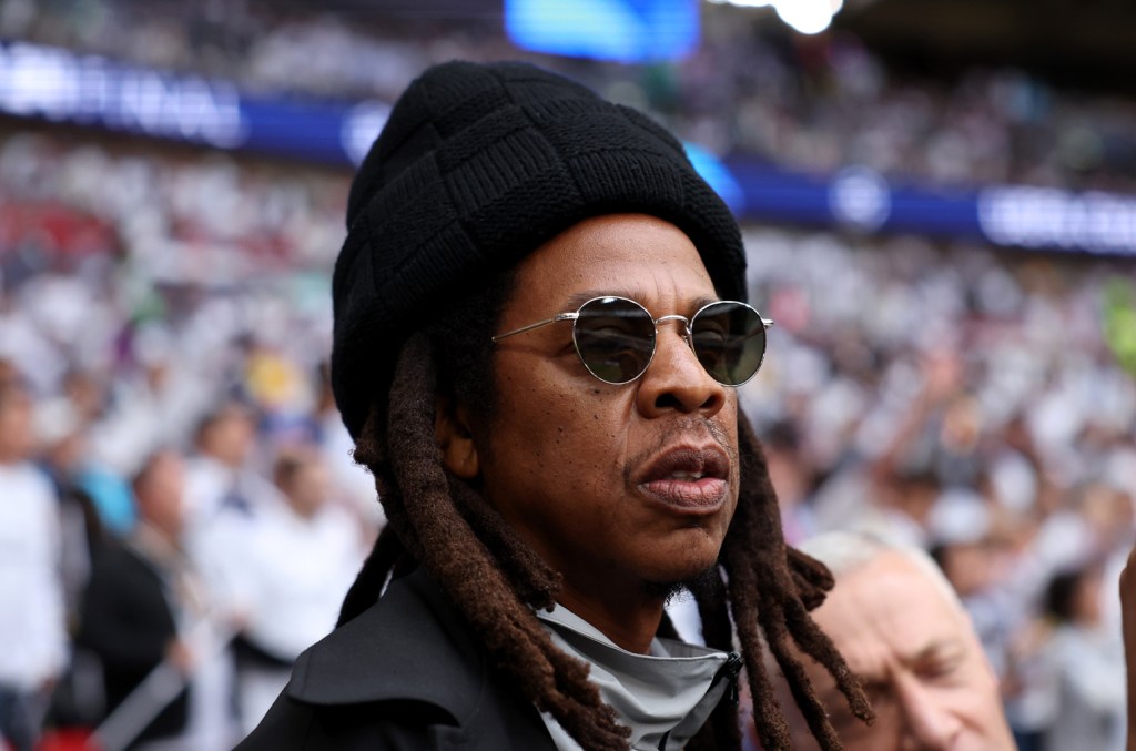 jay-z-makes-seven-figure-wager-on-2025-nba-finals:-see-who-he’s-betting on