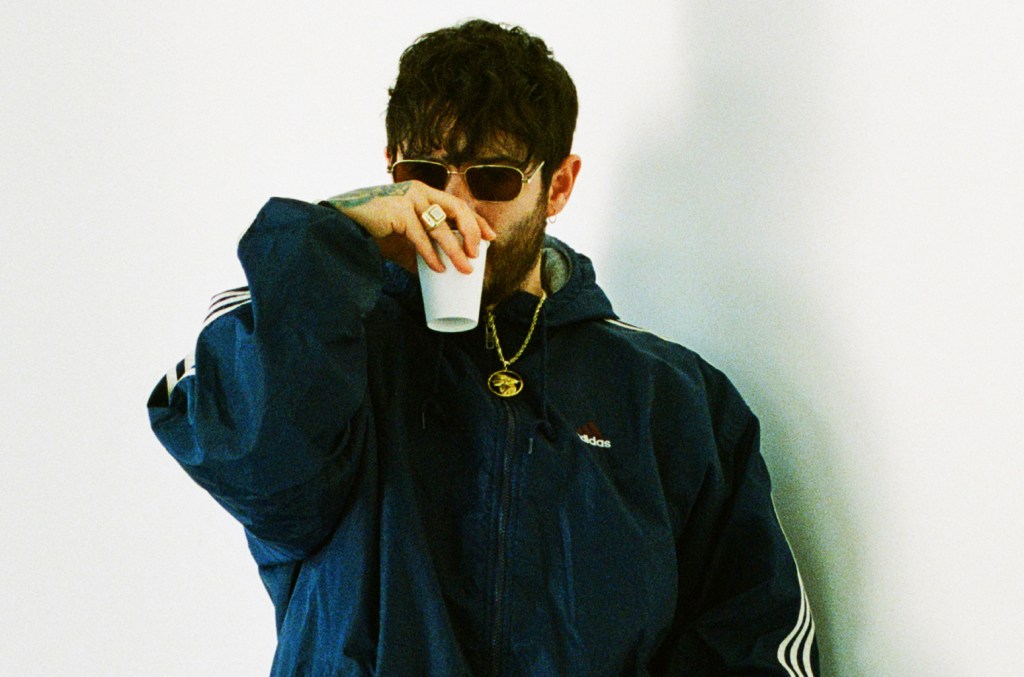 jon-bellion-was-tired-of-songwriters-getting-‘paid-f—king-dirt’-—-so-he-flipped-the-script-with-‘father figure’
