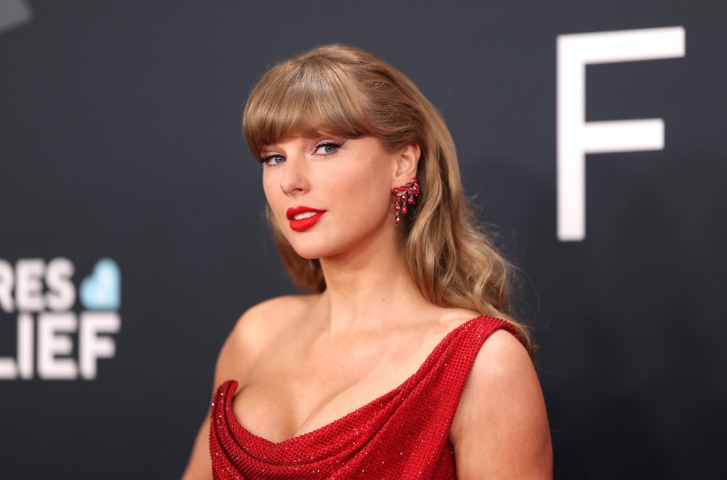 taylor-swift-owns-two-versions-of-four-albums.-now what?