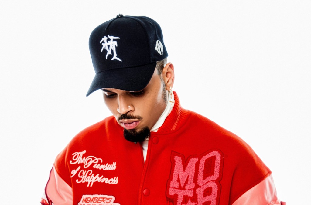chris-brown-earns-21-new-riaa-certifications-—-including-8x-platinum-for-these-two hits