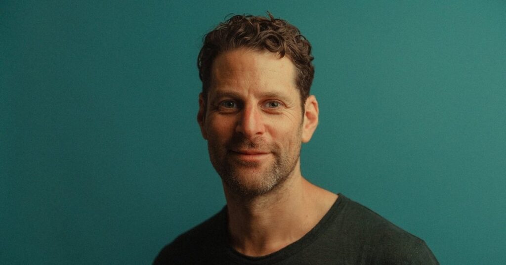 warner-music’s-dan-rosen-lauds-‘historic’-aria-chart-run