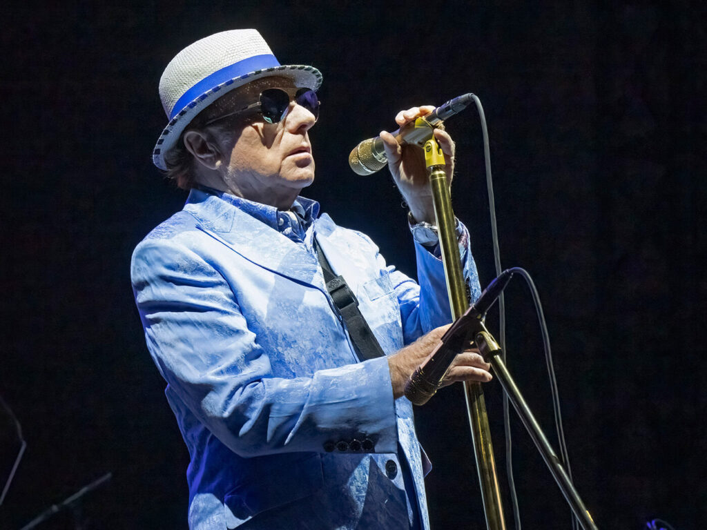 van-morrison-–-remembering-now