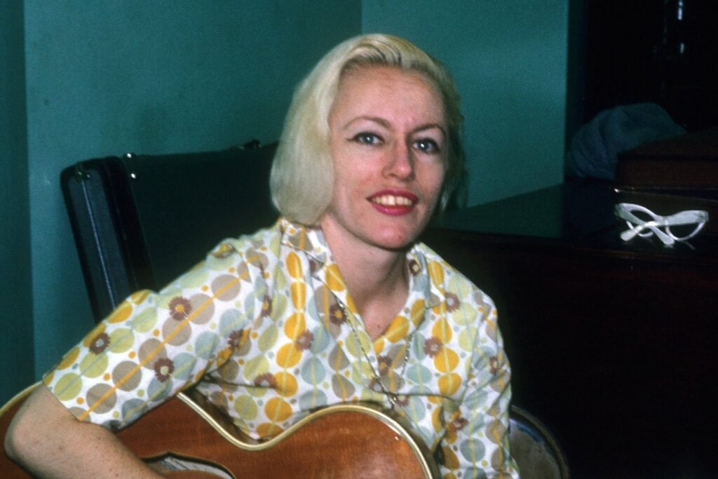 legendary-session-bassist-+-rock-hall-inductee-declines-ceremony