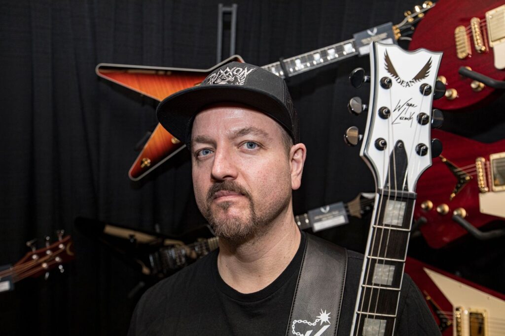 hatebreed-guitarist-exits-tour-over-brain-tumor,-statement-issued