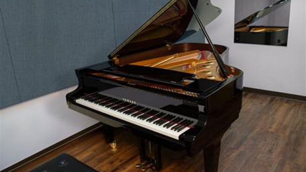 yamaha-closes-monster-shipment-of-pianos-to-peabody-institute