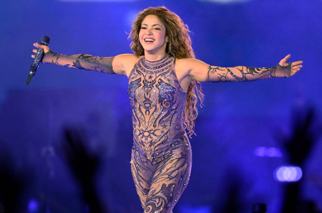 shakira-announces-two-more-dates-in-mexico,-extending-record-to 28