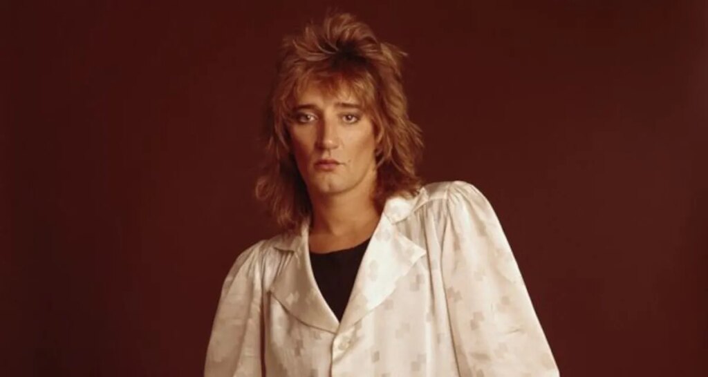 is-a-new-era-of-streaming-exclusives-upon-us?-amazon-music-adds-two-more-originals-—-including-a-rod-stewart-remix