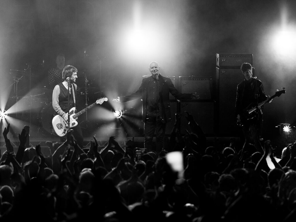 hear-johnny-marr-and-neil-tennant-cover-david-bowie’s-“rebel-rebel”