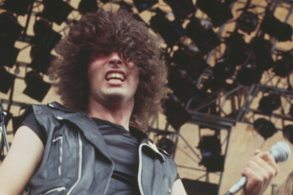 original-iron-maiden-singer-paul-mario-day-has-died-at-69