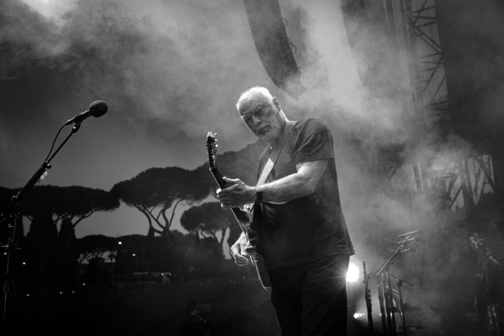 david-gilmour-unveils-‘live-at-the-circus-maximus,-rome’-concert-film-and-‘the-luck-and-strange-concerts’-live-album