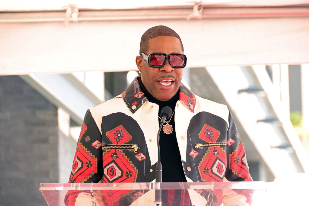 busta-rhymes-honored-with-star-on-hollywood-walk-of-fame:-‘i-feel-complete today’