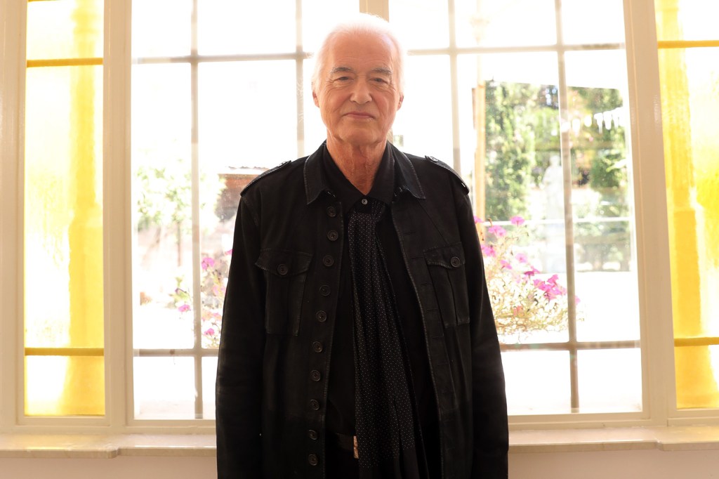 led-zeppelin’s-jimmy-page-settles-lawsuit-over-decades-old-‘dazed-and-confused’ credits-dispute