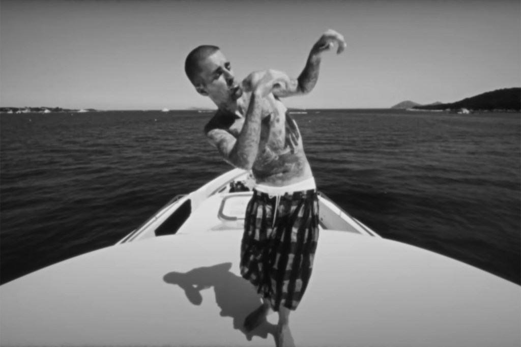 justin-bieber-vacations-with-wife-hailey-&-11-month-old-son-jack-blues-in-black-&-white-‘yukon’-music video