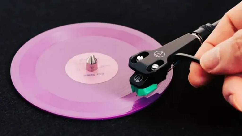 target-stocks-‘tiny-vinyl’-4-inch-releases-including-kacey-musgraves,-rolling-stones,-doechii,-chappell-roan