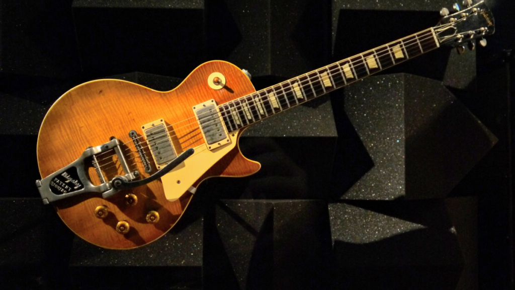 the-met-accused-of-displaying-stolen-rolling-stones-guitar,-but-museum-disputes-that-claim