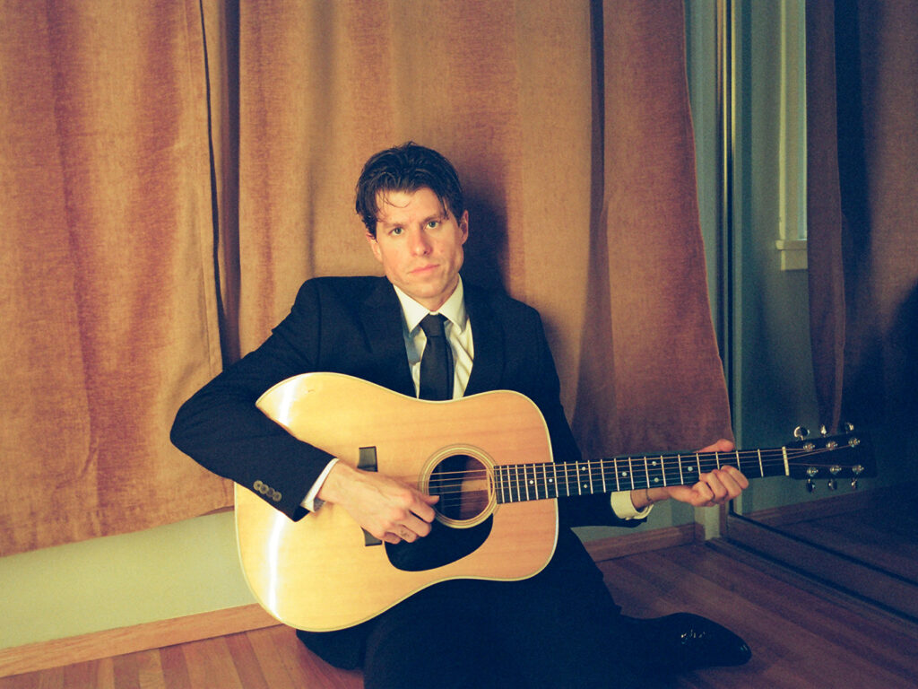 cory-hanson’s-i-love-people-reviewed:-subversive-american-songcraft-from-the-wand-mainman