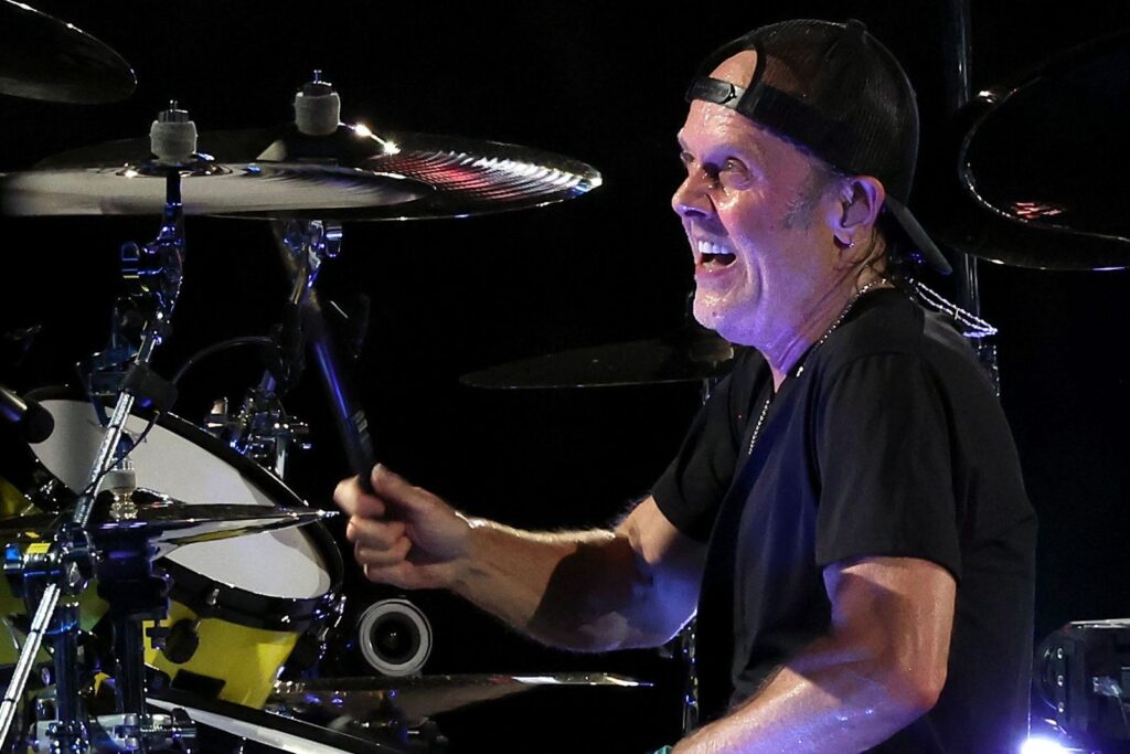 metallica’s-ulrich-on-sphere-and-super-bowl-rumors:-‘f—-yeah’