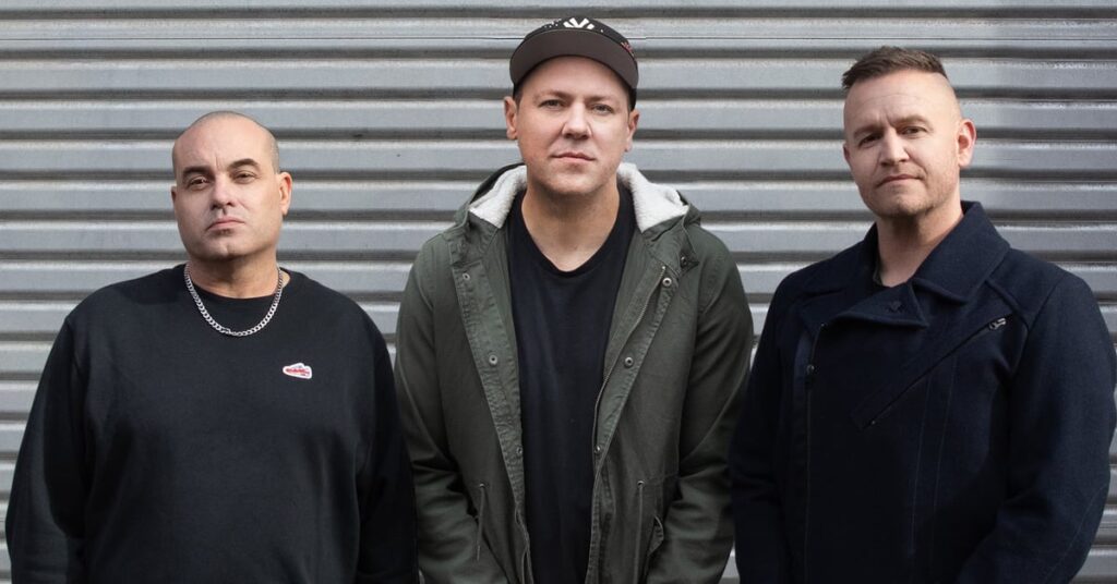 hilltop-hoods-extend-aria-chart-record-with-‘fall-from-the-light’